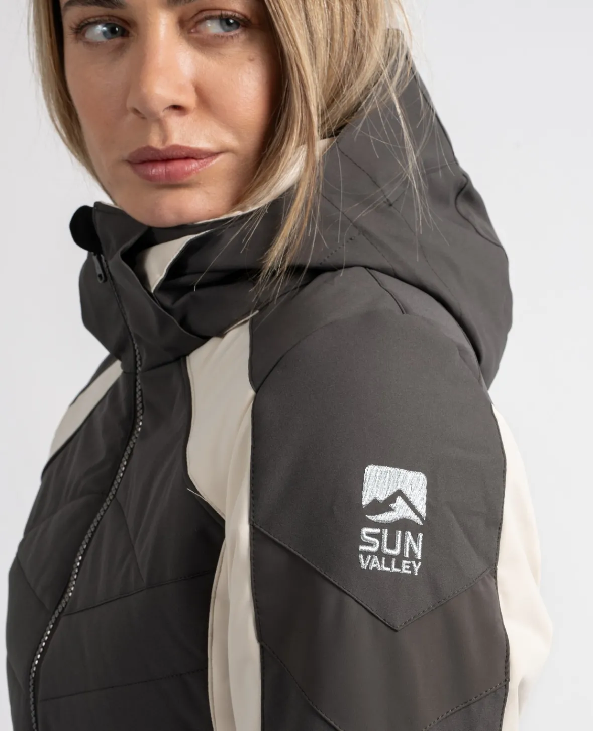 Sun Valley Karli Caviar New